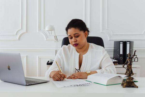 Top raisons de solliciter des services juridiques personnalisés