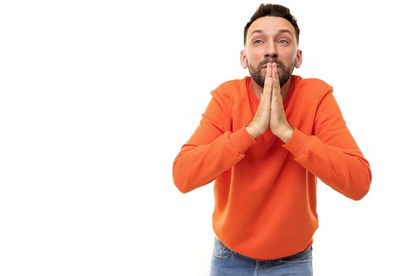 Comment les entreprises de cosmétique peuvent-elles bénéficier de l'analyse prédictive pour anticiper les tendances?